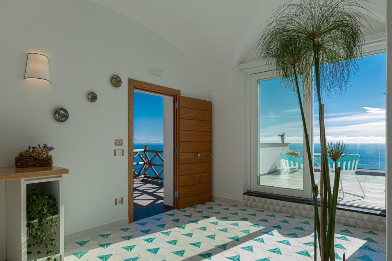 Petrea Lifestyle Suites Позітано Екстер'єр фото