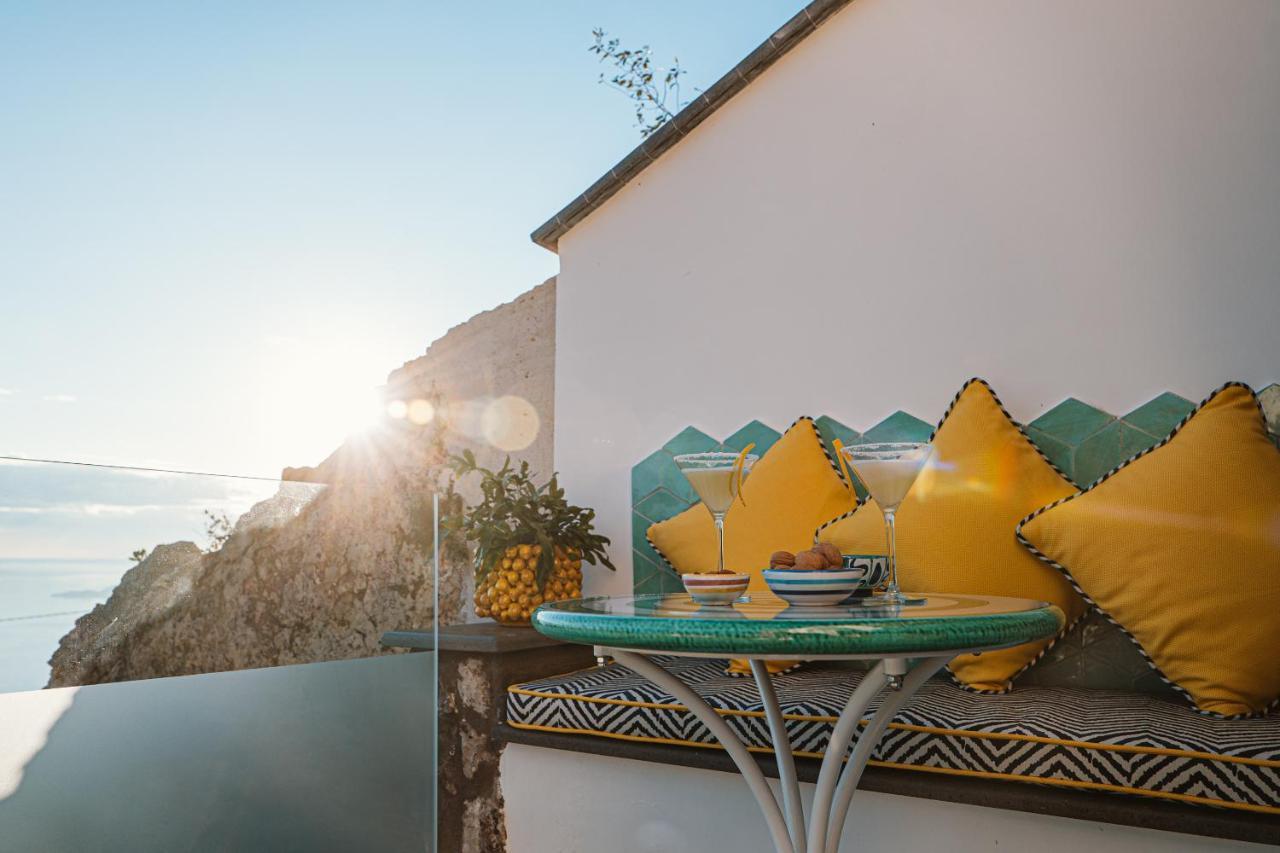 Petrea Lifestyle Suites Позітано Екстер'єр фото
